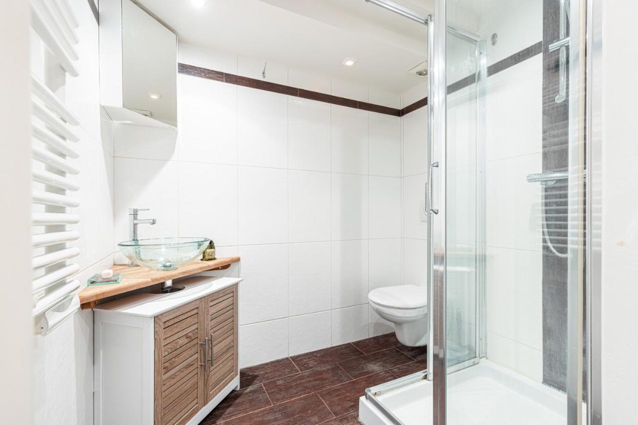 Atypical Cozy 1 Bdr Old Town Apartment Nice Ngoại thất bức ảnh